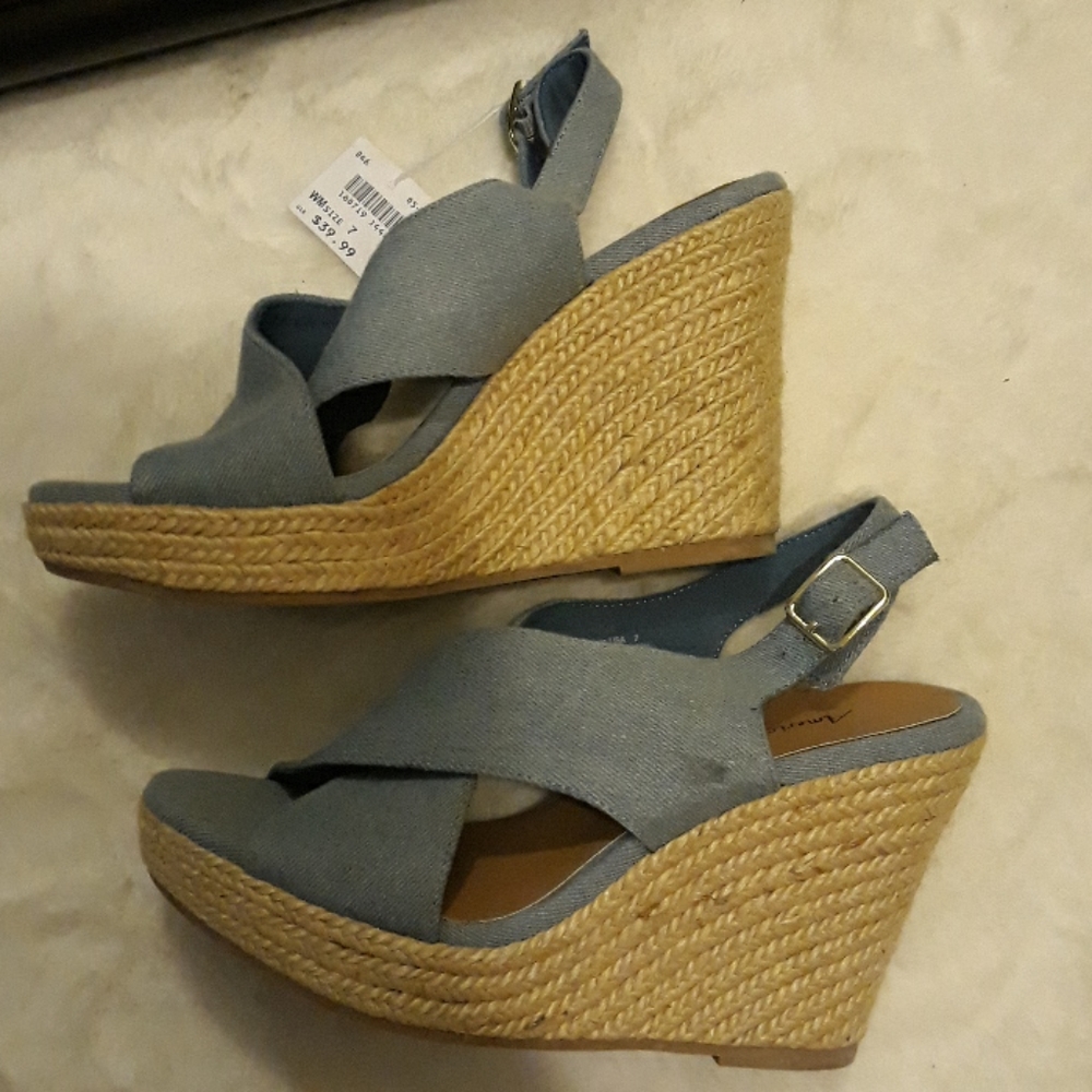 Wedges - Picture 3 of 4